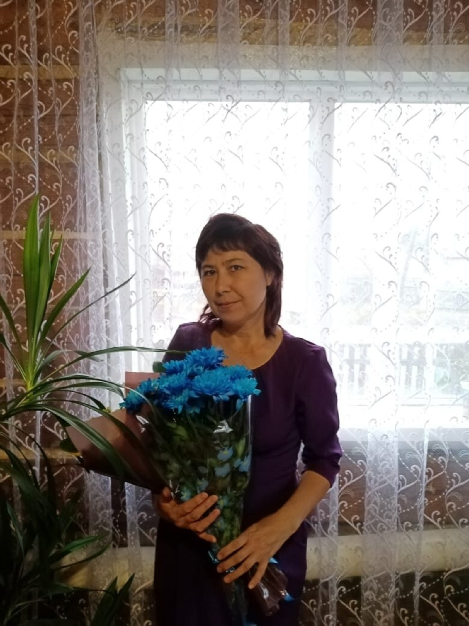 Ҡәҙер-хөрмәткә төрөнөп, оҙон-оҙаҡ, бәхетле ғүмер кисерергә яҙһын!