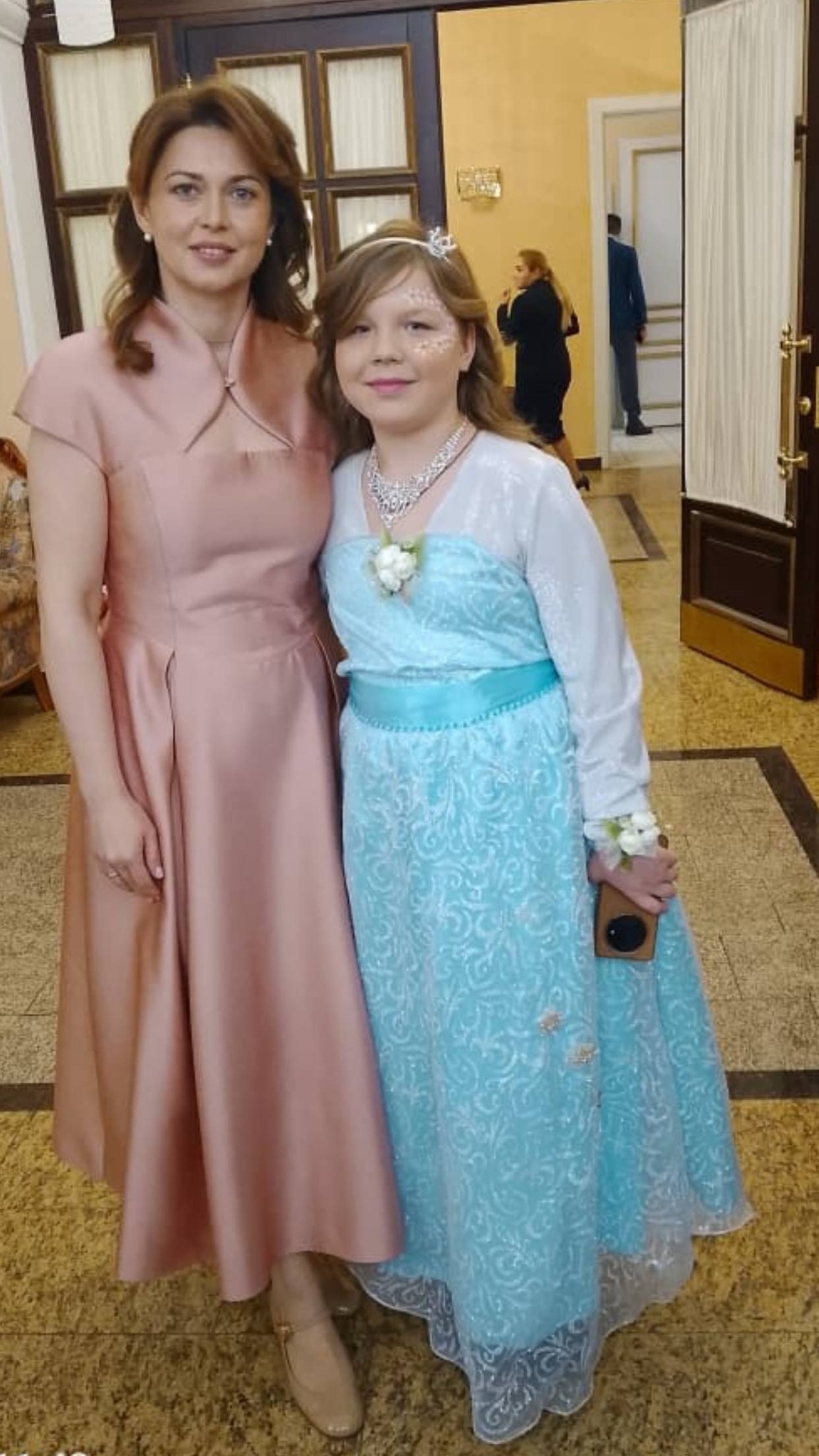 Юные принцессы получили подарки от Главы Башкортостана