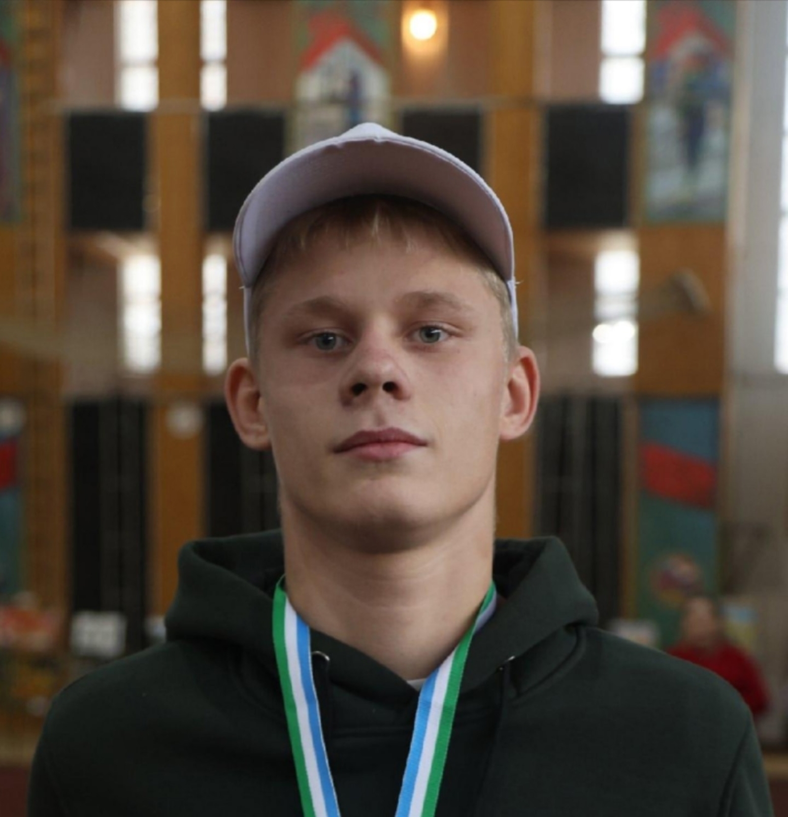 Ҡайҙарҙа булдың, Олег?