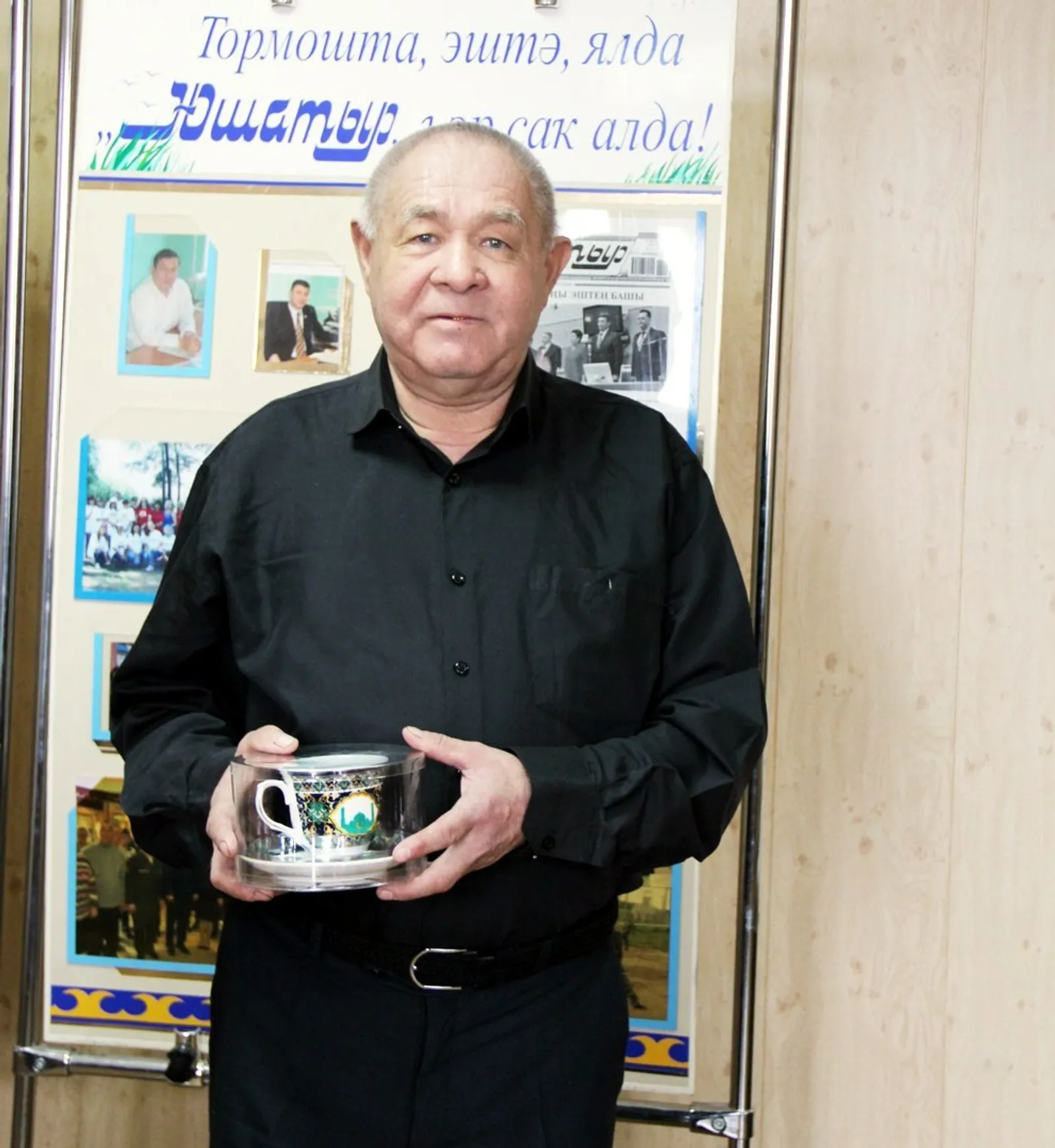 Рамаҙан абзыйыбыҙ китеп барған