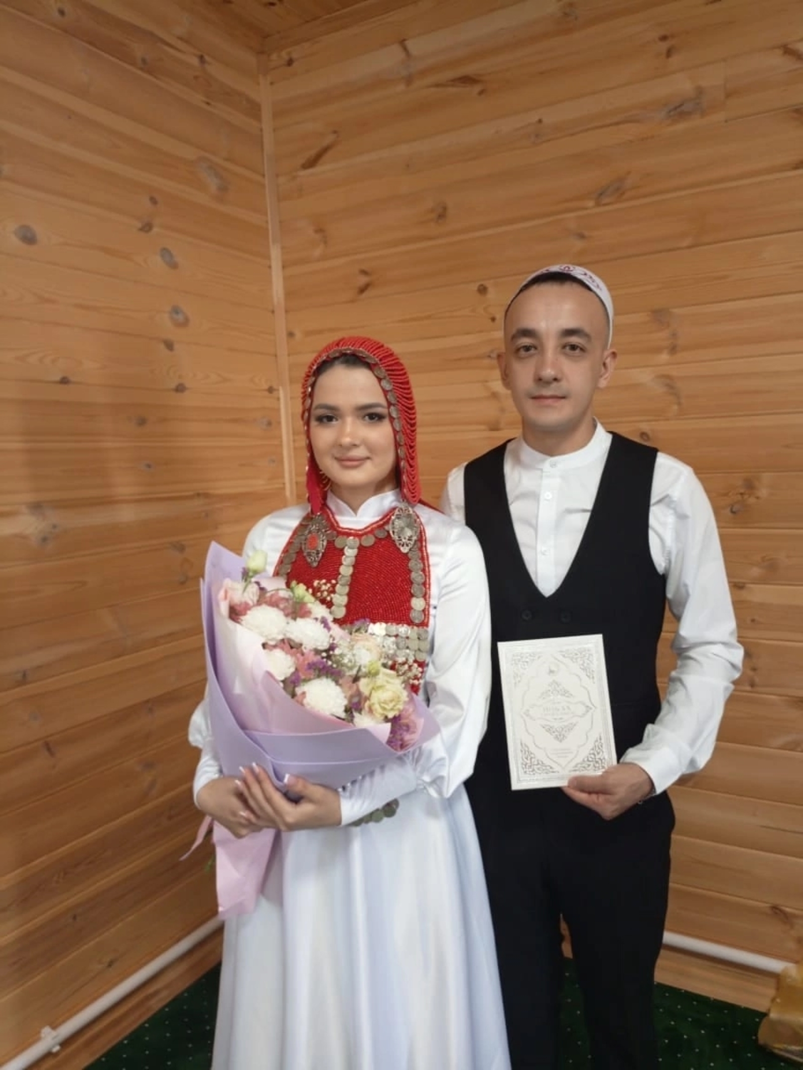 Икегеҙ ҙә ниндәй һөйкөмлө!