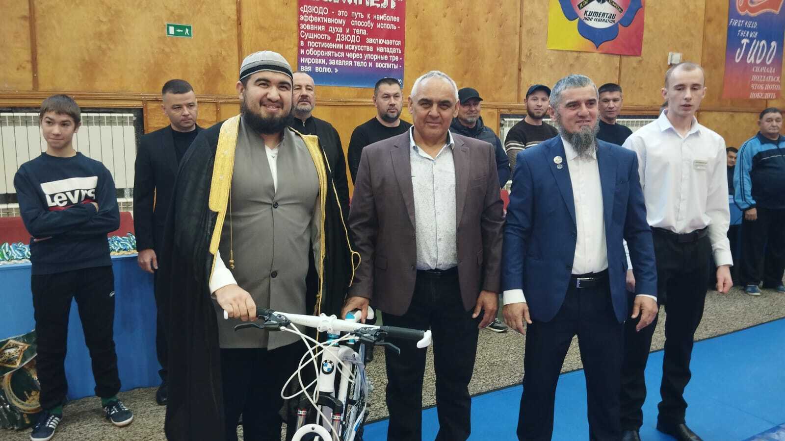 Булғанына шөкөр итәйек