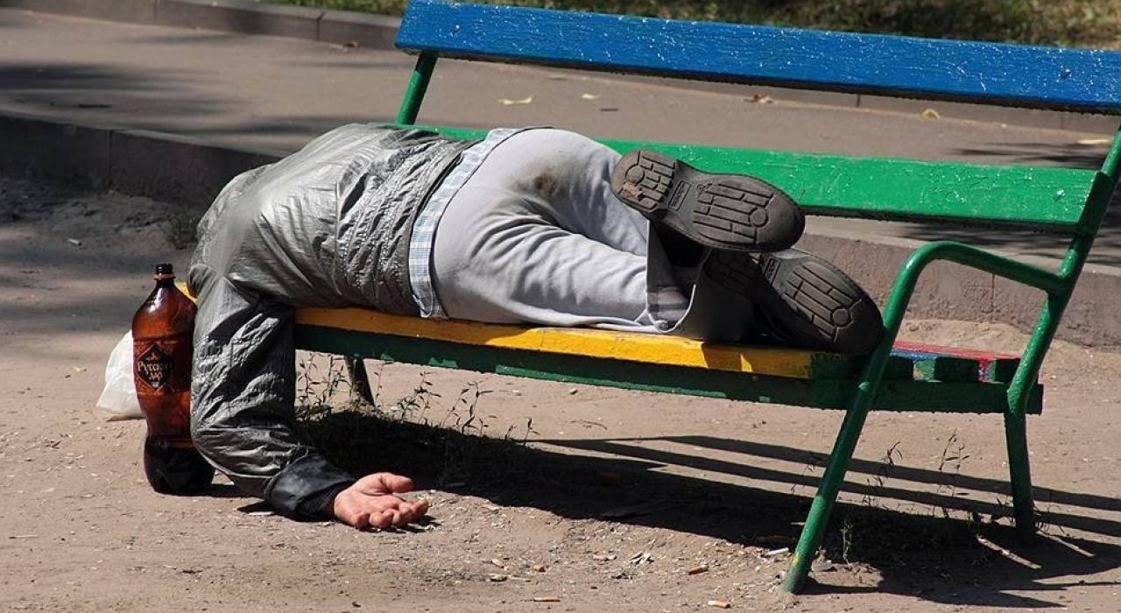 В Кумертау 3 человека скончались от отравления алкоголем