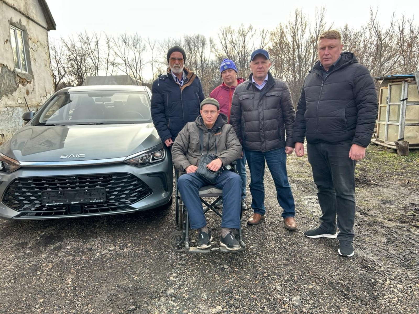 Дорога ветерана станет ровнее: администрация услышала просьбу героя