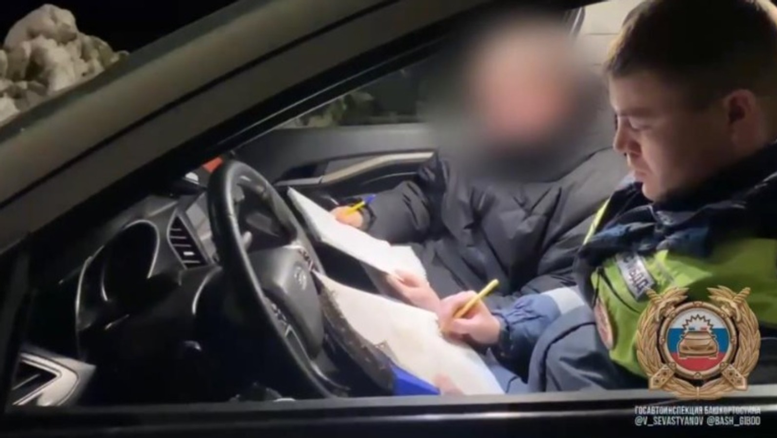 В Башкирии на ходу опрокинулся «КамАЗ»