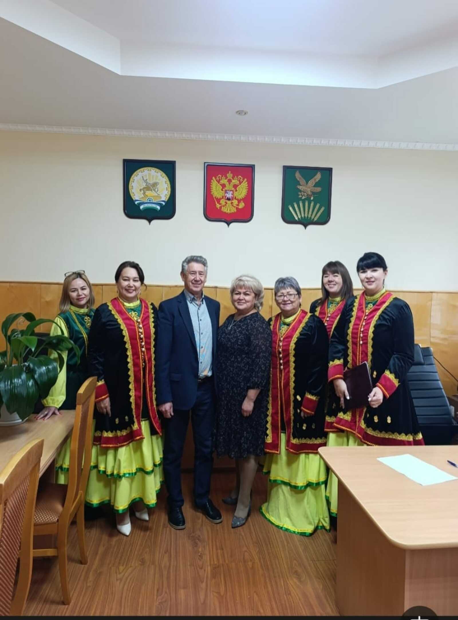 Ҡат түбән, күңел юғары