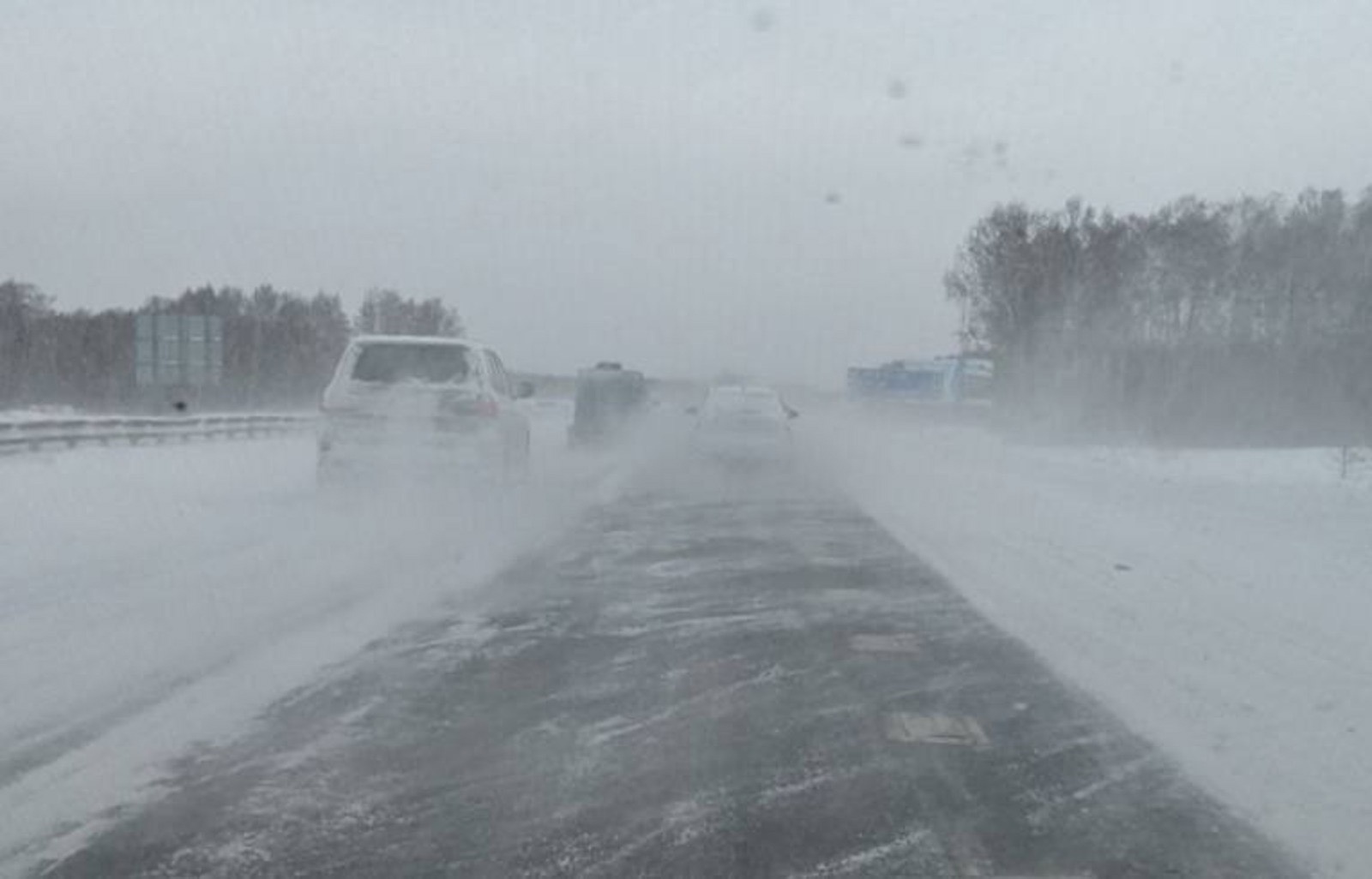 На автодорогах Башкирии из-за неблагоприятной погоды ограничили движение