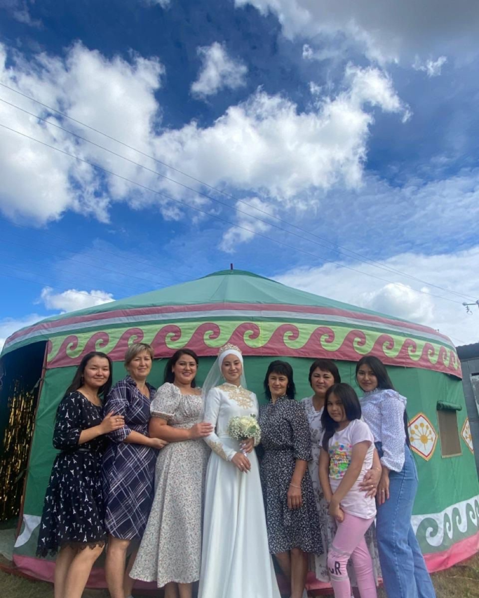 Күҙҙәреңдә шатлыҡ һүнмәһен