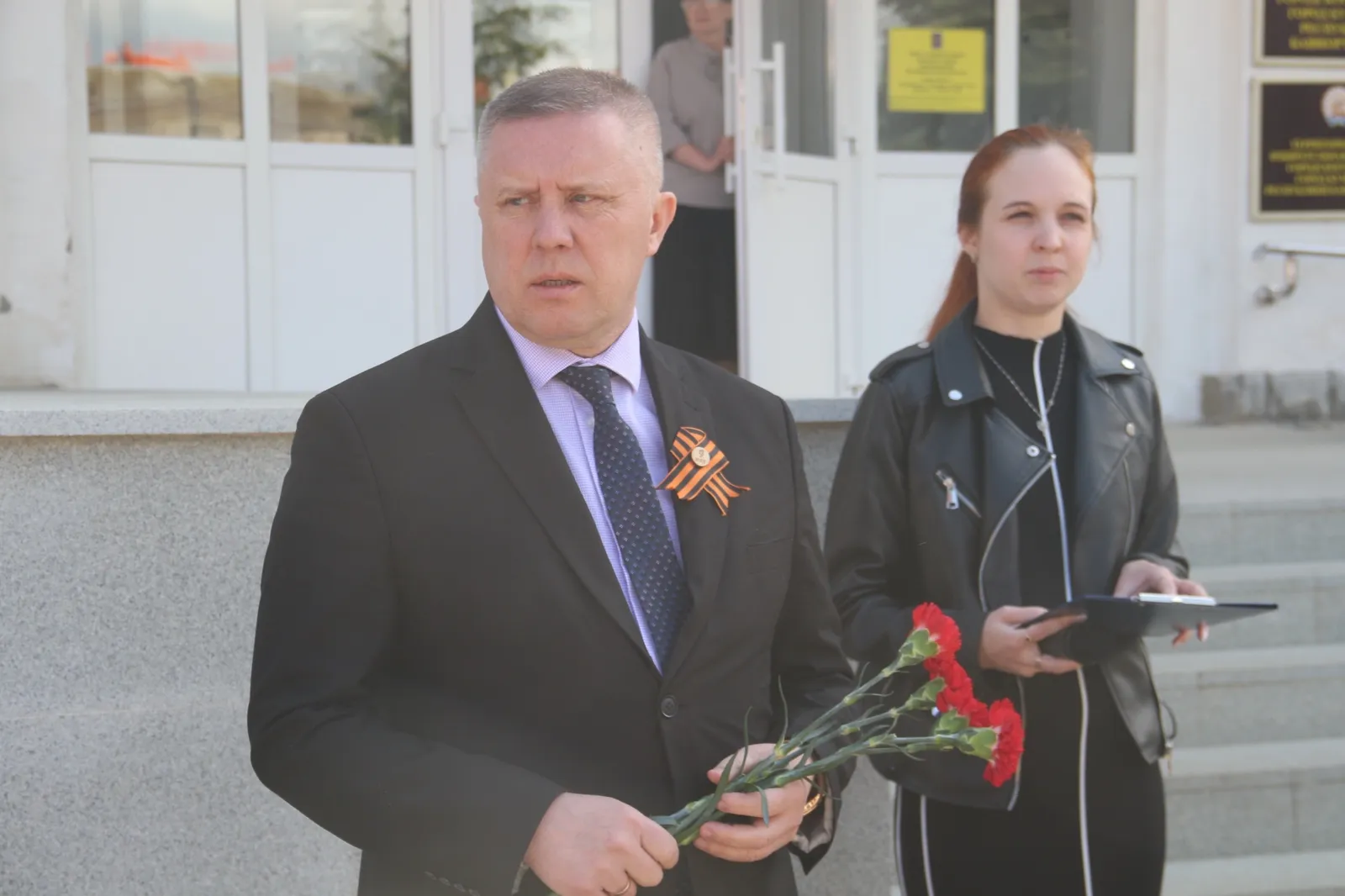 Память о герое: сотрудники администрации почтили подвиг Вадима Нугуманова