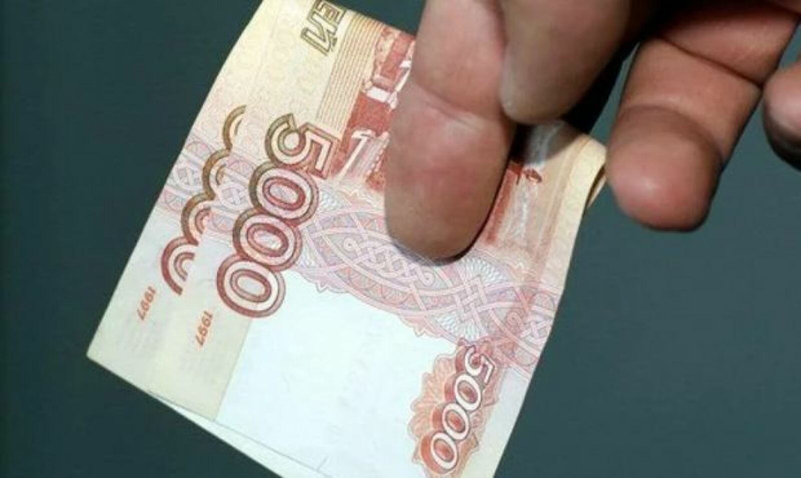 Путин предложил выплатить пенсионерам по 10 тысяч