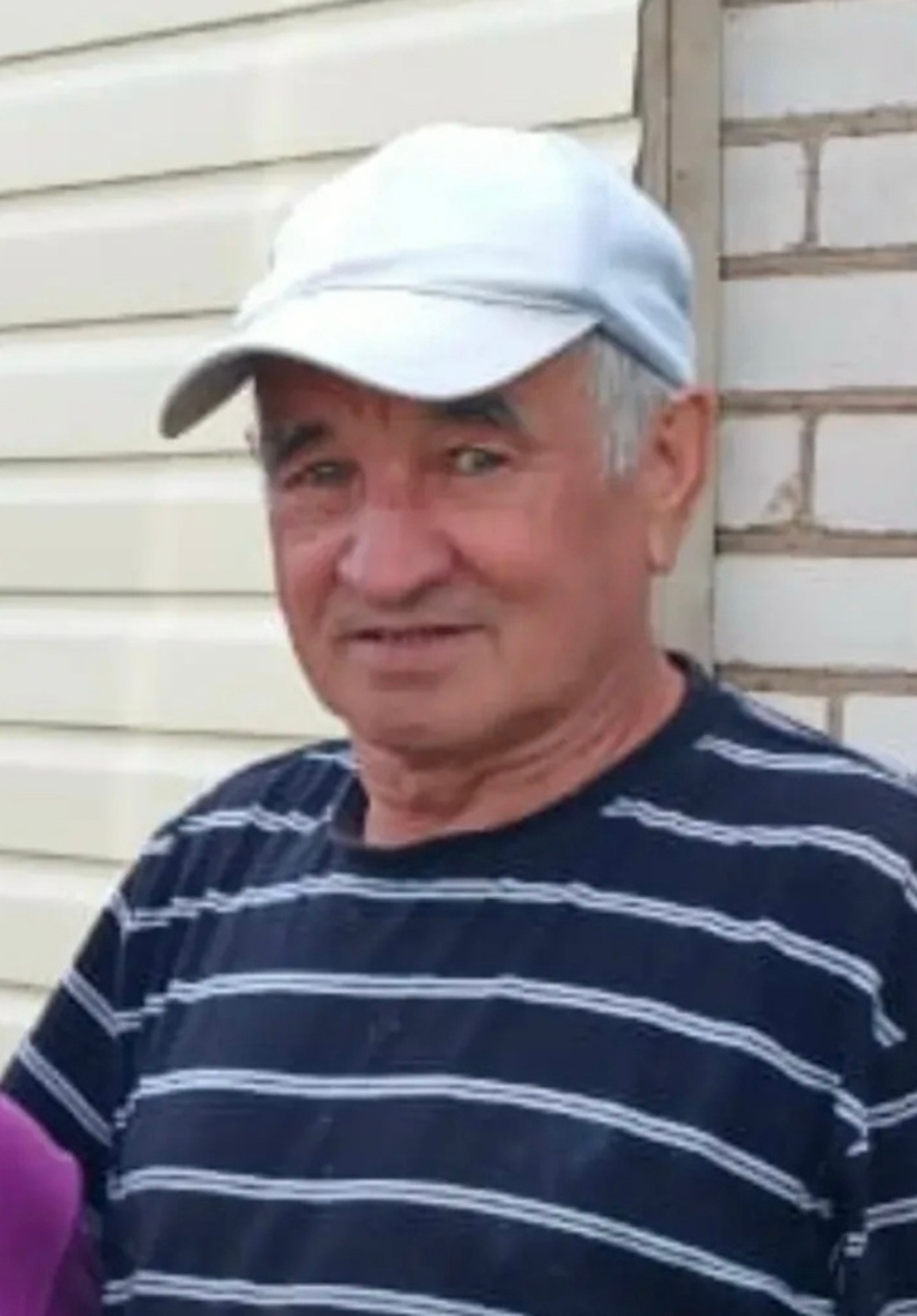 Киң күңелле, оло йөрәкле, ярҙамсыл кеше ине