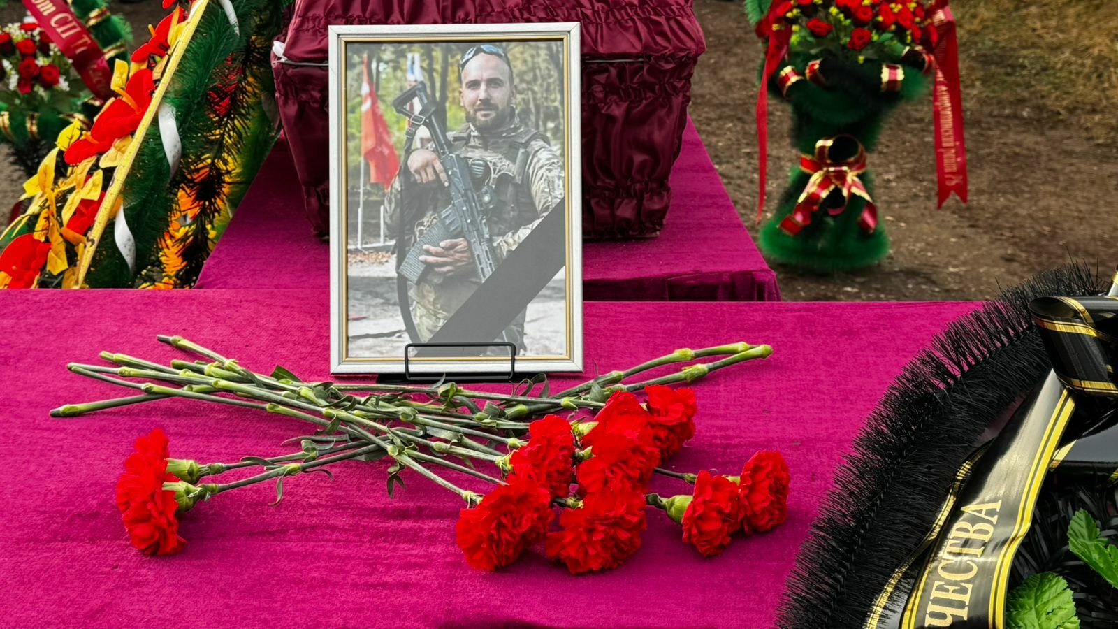 Ах, ниндәй егет инең һин! Ах, ниндәй бөркөт инең!