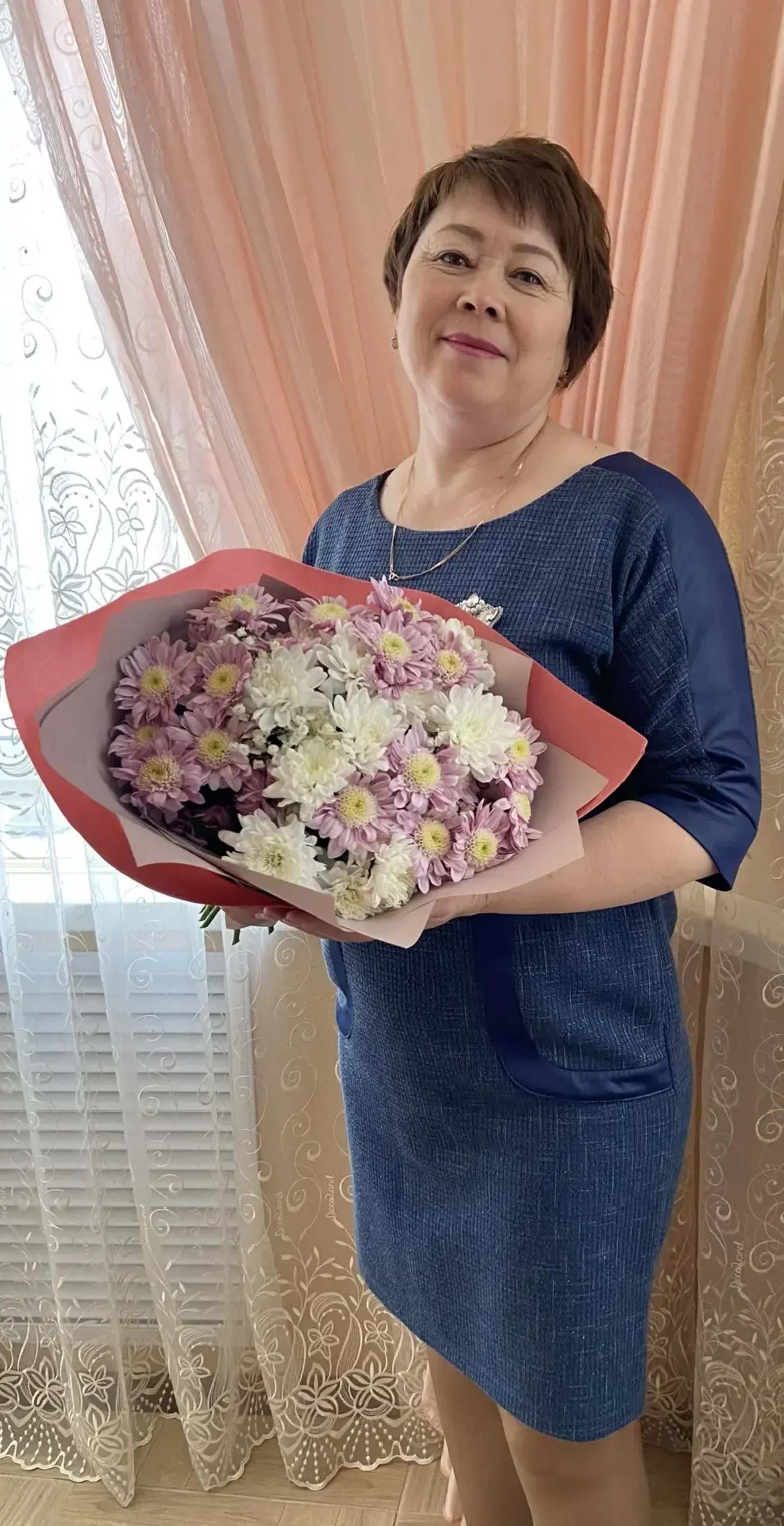 Көләс йөҙөң минең көндәремде биҙәй