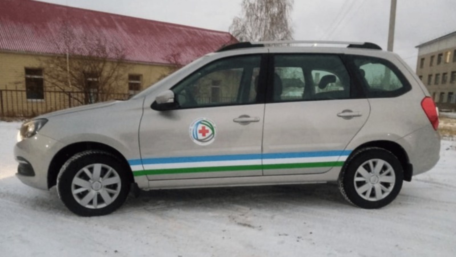 С начала года больницы Башкирии получили 100 автомобилей благодаря нацпроекту