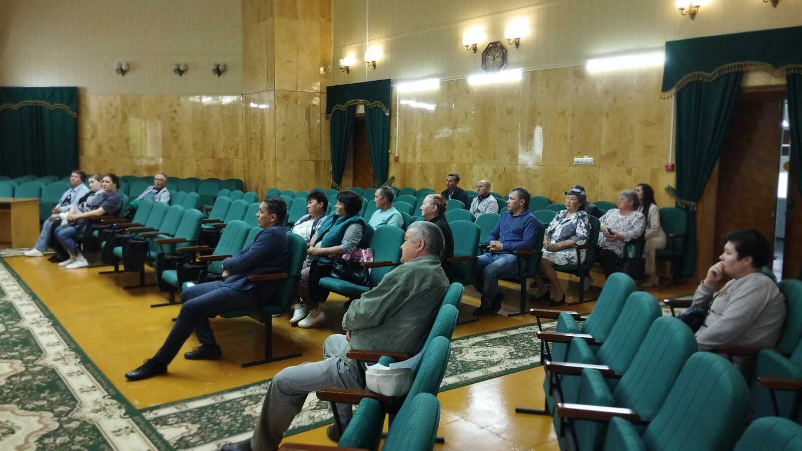 Кемдә аҡса, кемдә йән ҡайғыһы