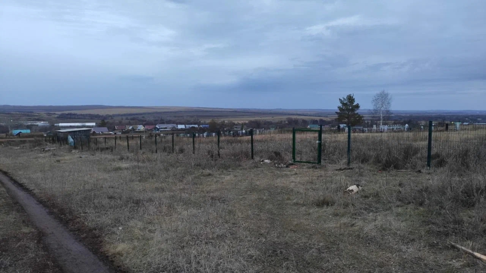 Столбы не шатаются, в смете нарушений нет