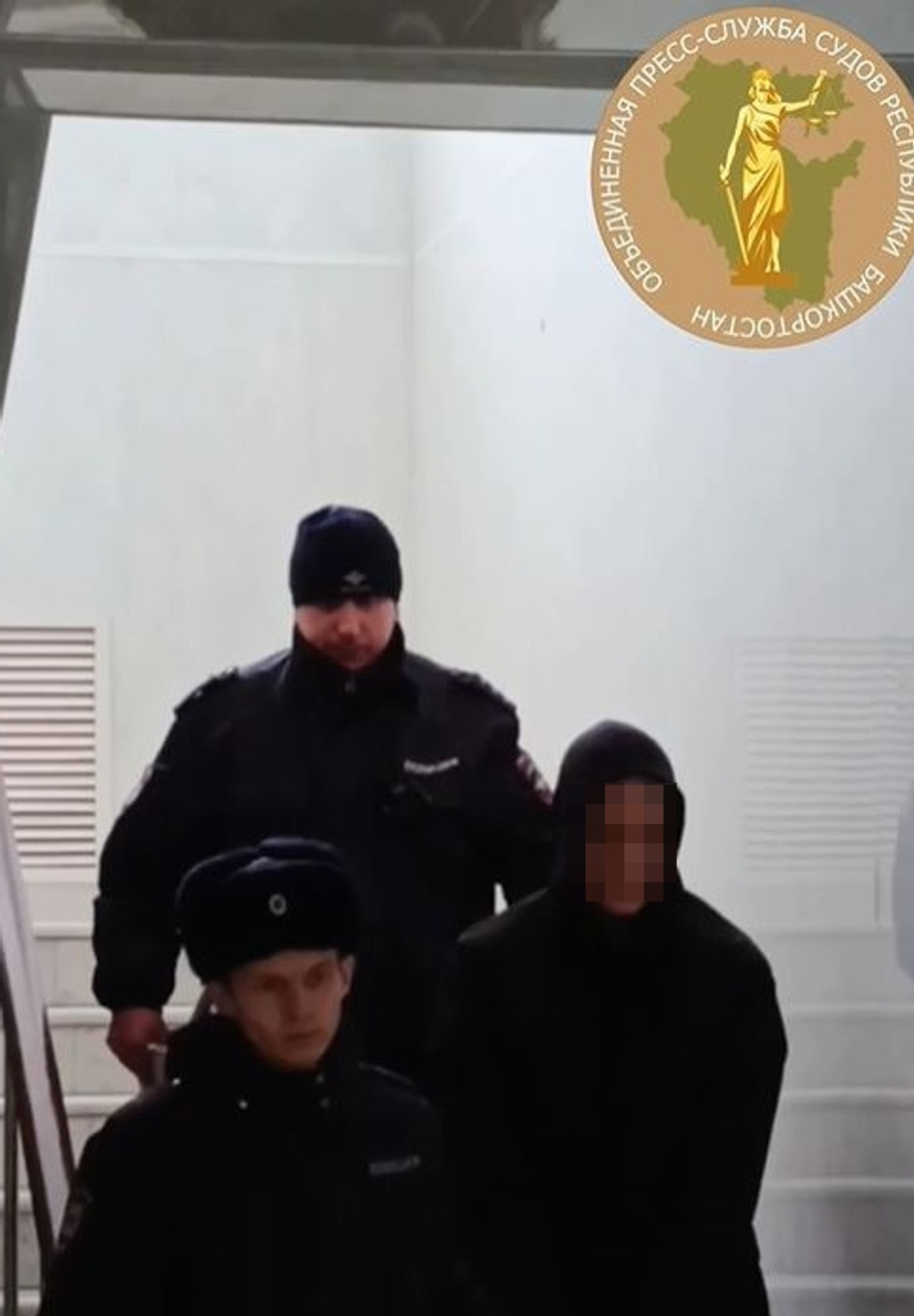 Расчленителю матери из Кумертау продлили арест