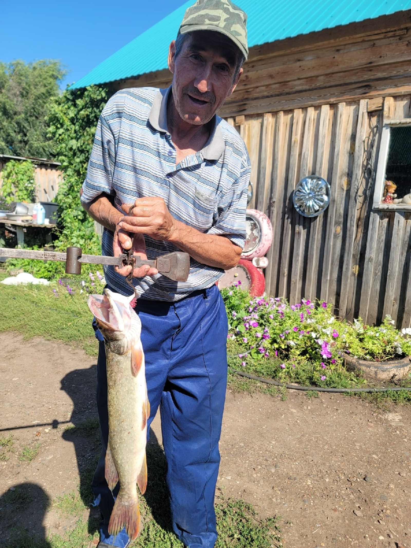 Алда бик күп яҡты һәм шатлыҡлы көндәр көтһөн!