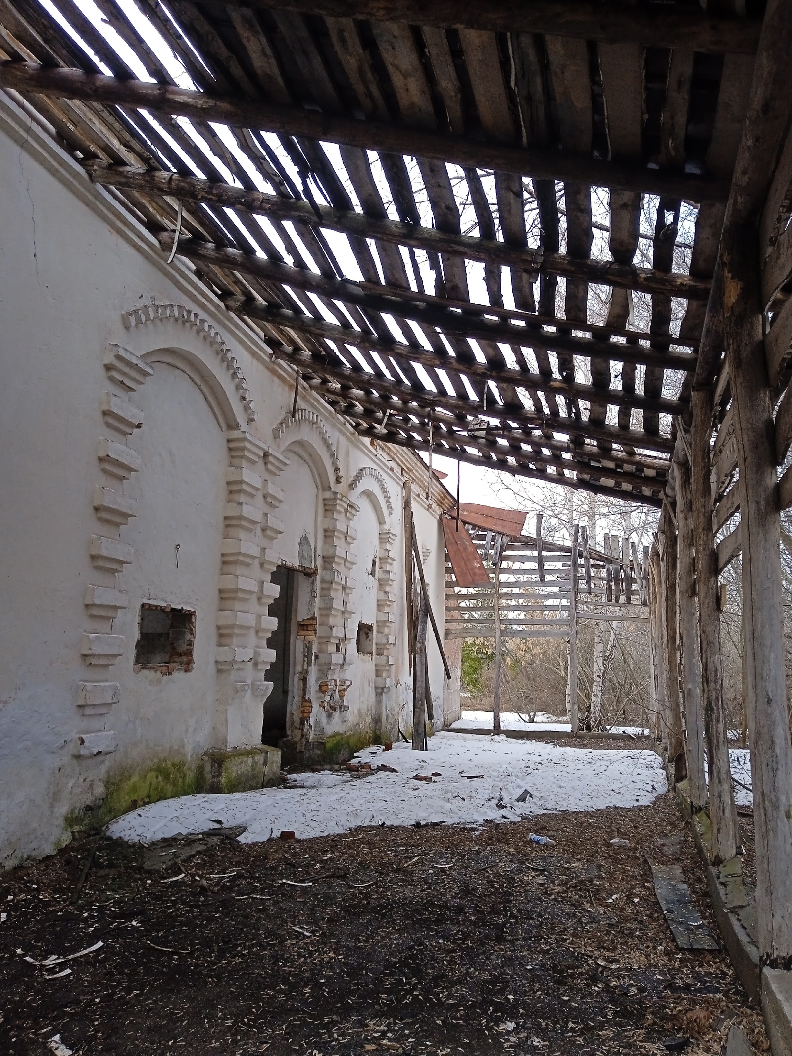 Здесь больше не останавливаются поезда