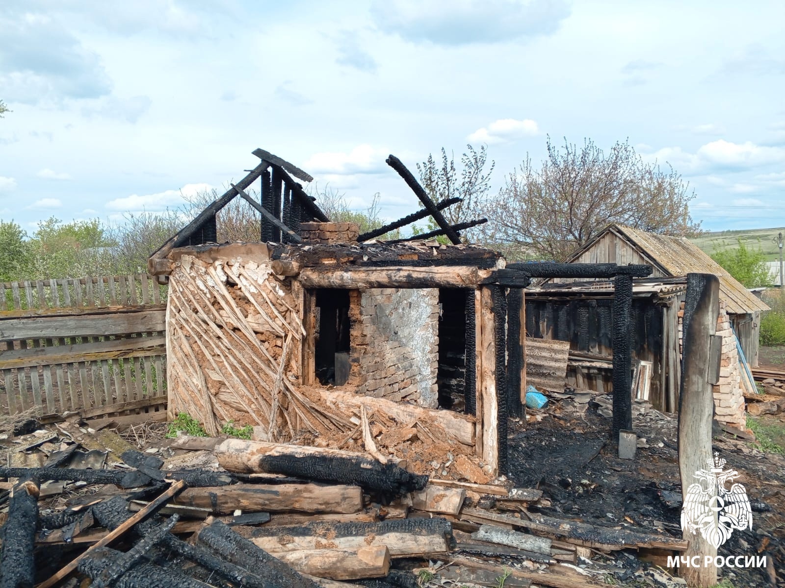 В Тюканово сгорела баня