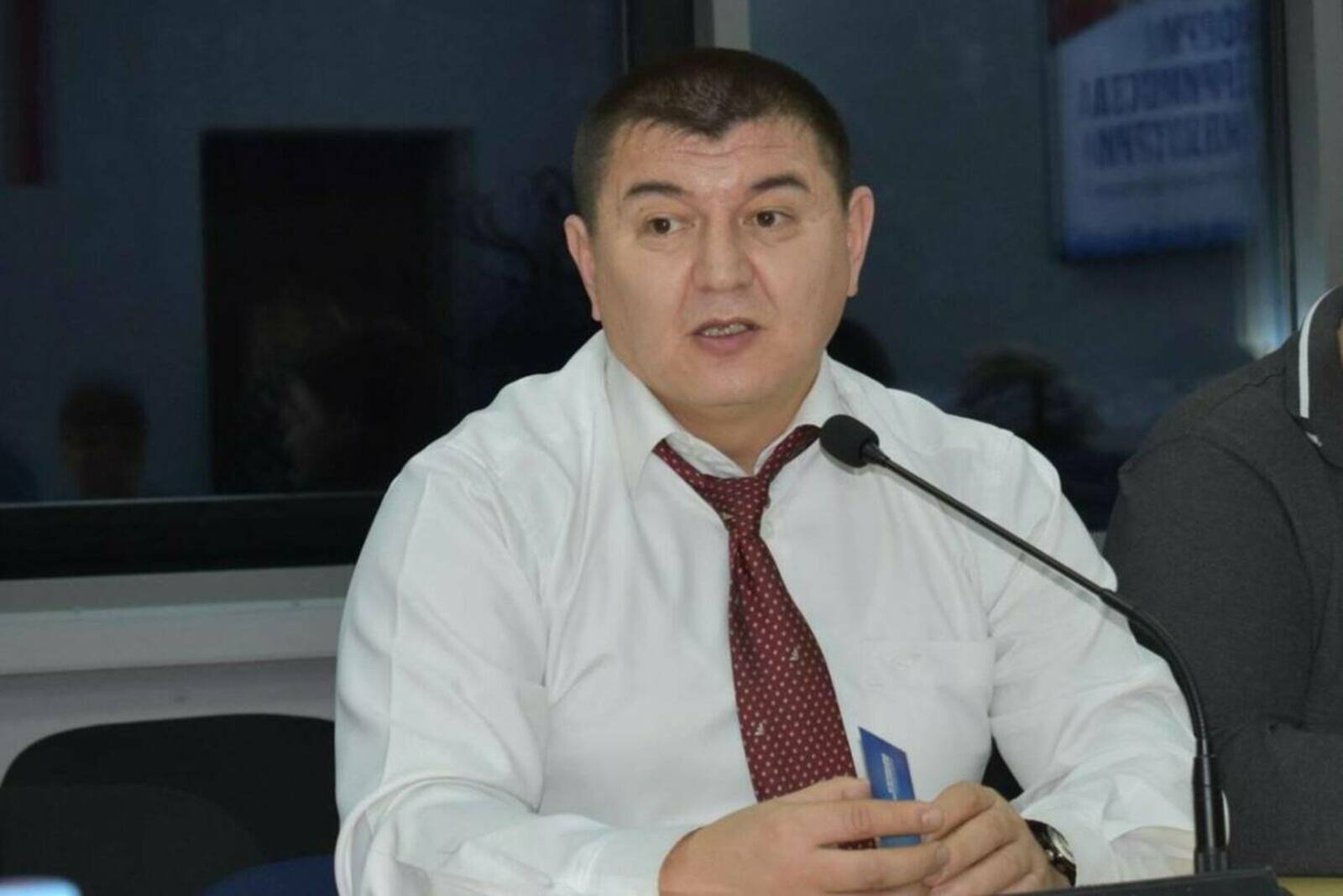 Артура Идельбаева задержали возле собственного дома