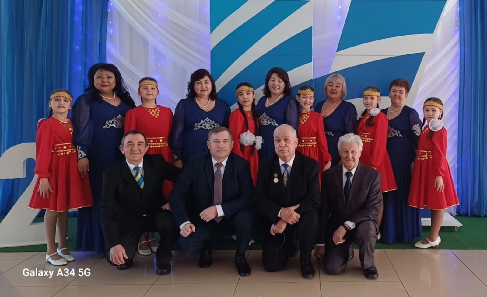 Рифат Рәҡип улын күркәм юбилейы менән ихлас ҡотлайбыҙ!