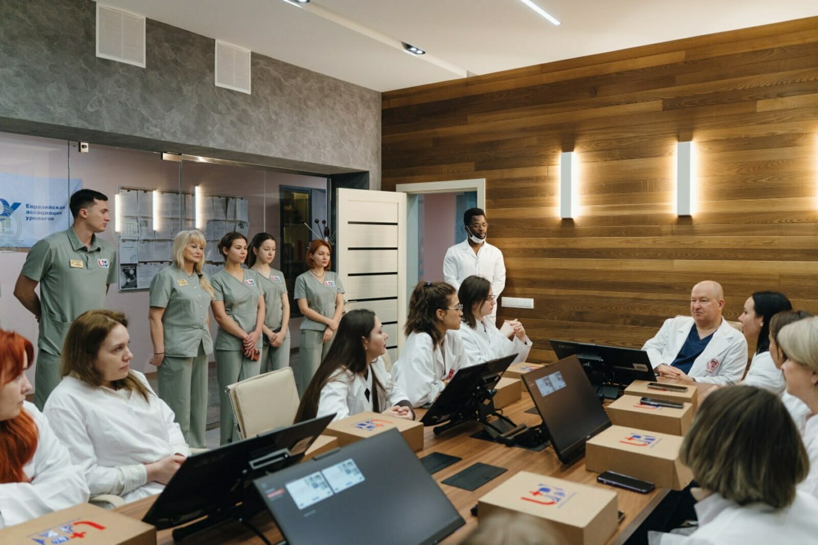 В Уфе запустили первый в России спецкурс для операционных медицинских сестёр