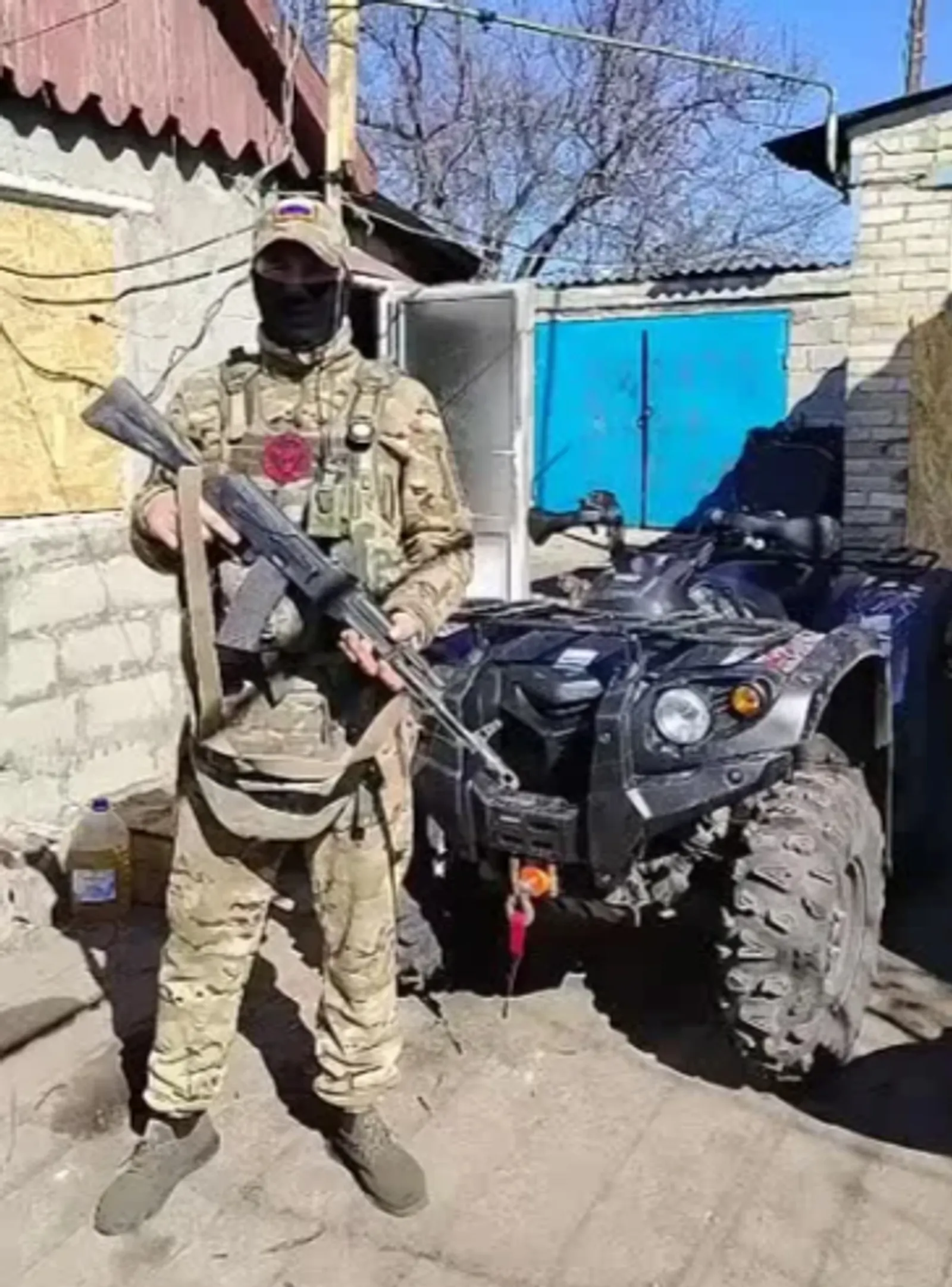 Волонтёры из города Кумертау в зону СВО привезли бойцам квадроцикл