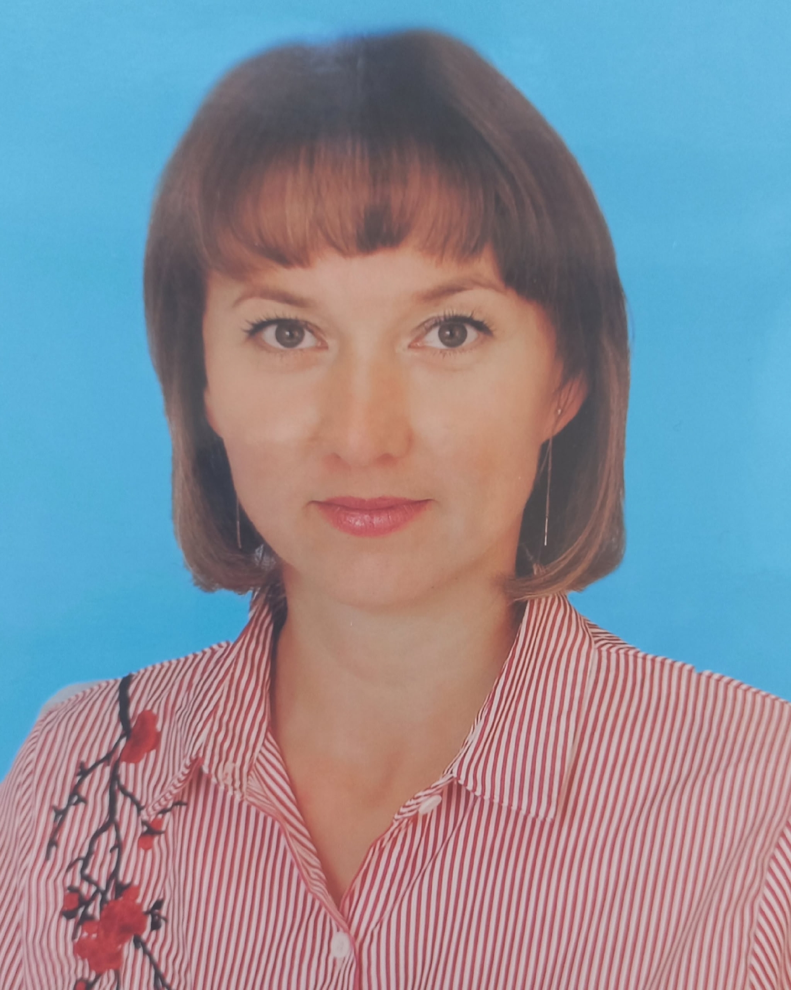 Барлыҡ коллегаларымды байрамыбыҙ менән ҡотлайым!