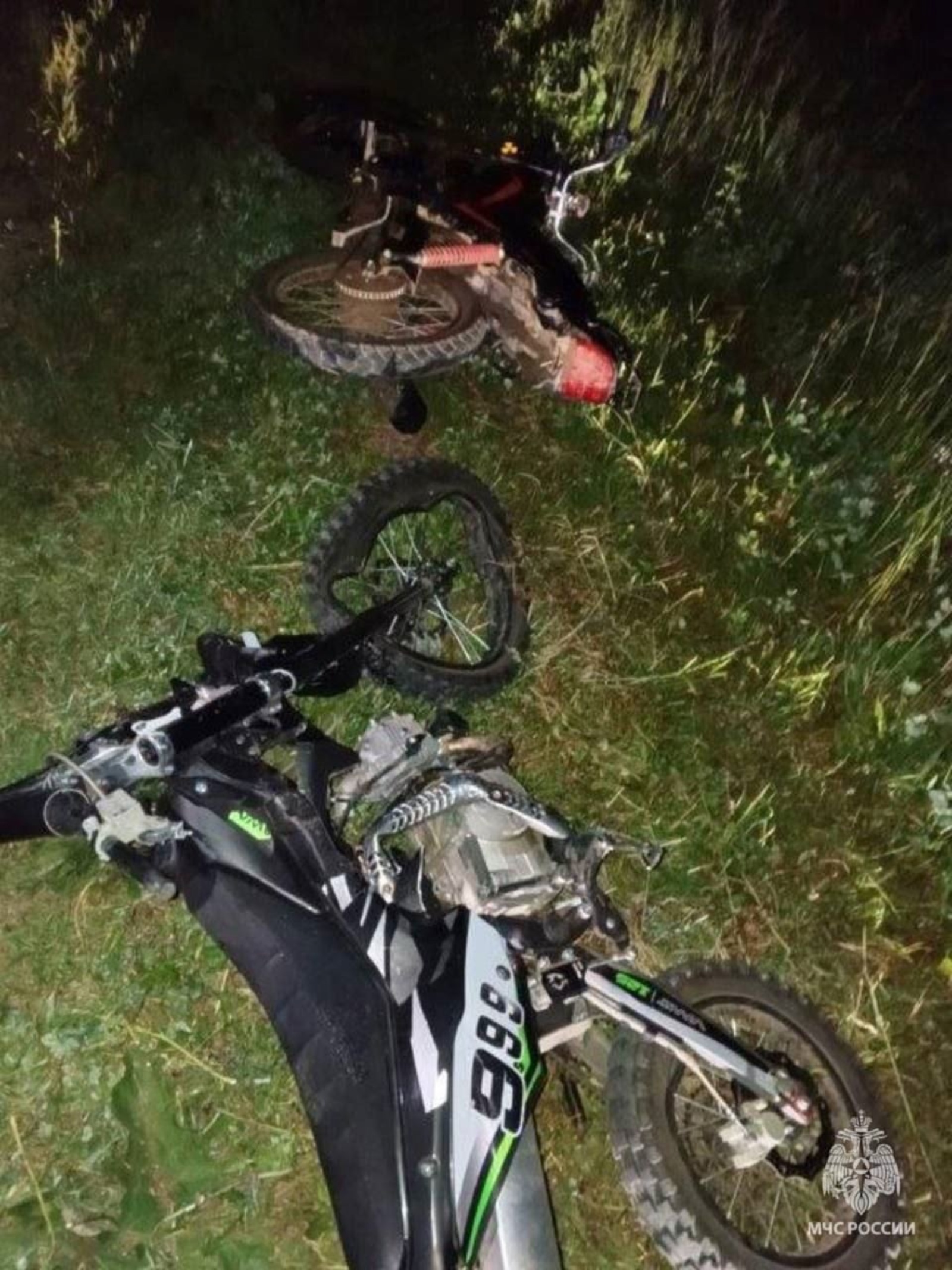 При лобовом столкновении двух питбайков погиб 15-летний подросток
