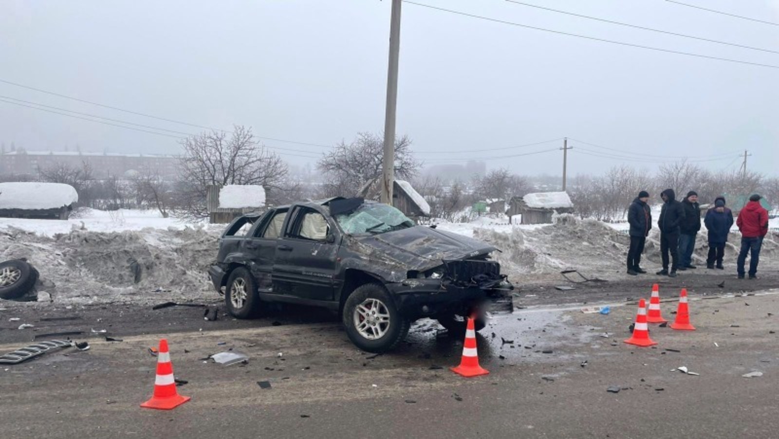 В Кумертау столкнулись Jeep Grand Cherokee и Lada Vesta, пострадал водитель иномарки